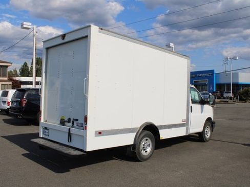 New 2024 Chevrolet Express 3500 w/ Power Convenience Package image 7