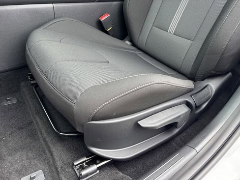 New 2026 Hyundai Elantra SE FWD image 11