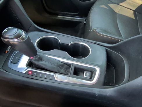 Used 2019 Chevrolet Equinox Premier image 29