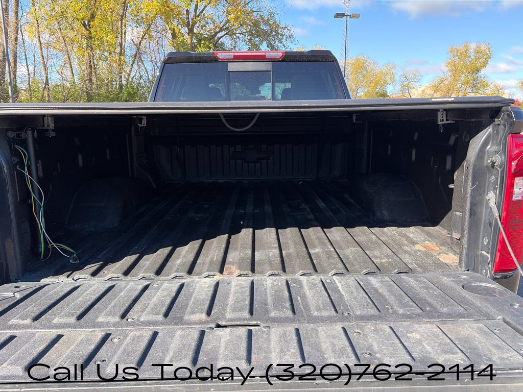 Used 2025 Chevrolet Silverado 3500 LT AWD/4WD image 15