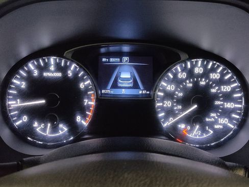 Used 2020 Nissan Pathfinder S AWD/4WD image 23