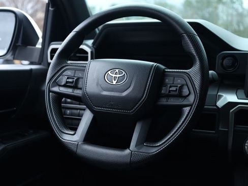 Used 2025 Toyota Tacoma SR5 image 5