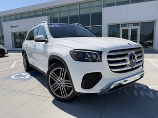 Used 2025 Mercedes-Benz GLS 450 4MATIC video 1