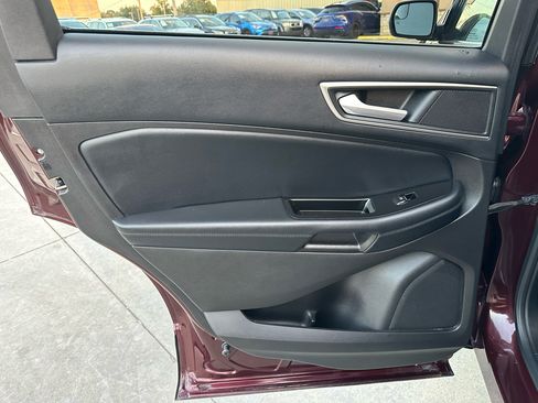 Used 2017 Ford Edge SEL w/ Equipment Group 201A image 28