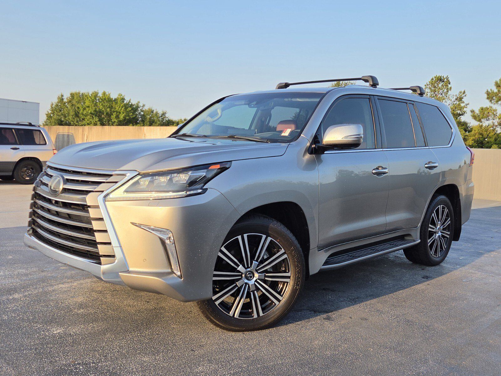 Used 2021 Lexus LX 570 4WD w/ Luxury Package image 1