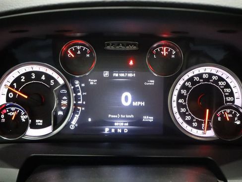 Used 2018 RAM 2500 Laramie w/ Sport Appearance Group image 29