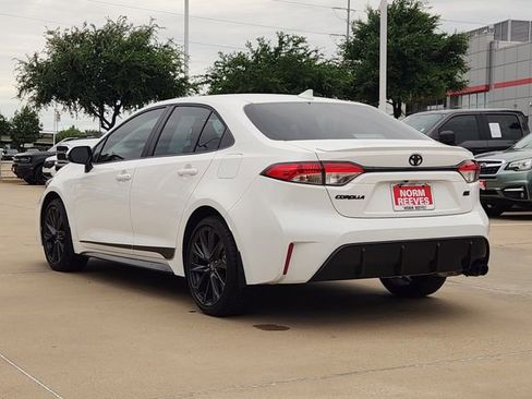 Used 2026 Toyota Corolla SE FWD image 4