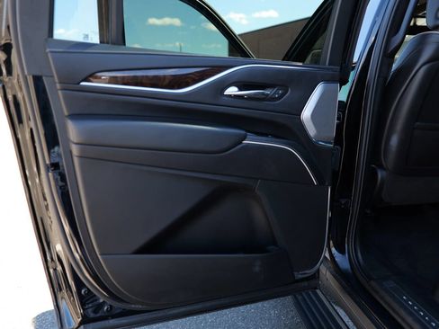 Used 2022 Cadillac Escalade ESV Sport Platinum AWD/4WD image 30