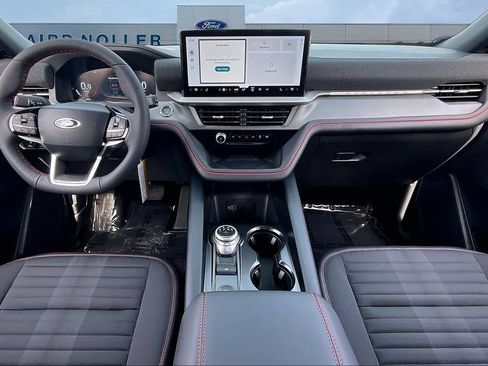 New 2026 Ford Explorer ST-Line AWD/4WD image 6