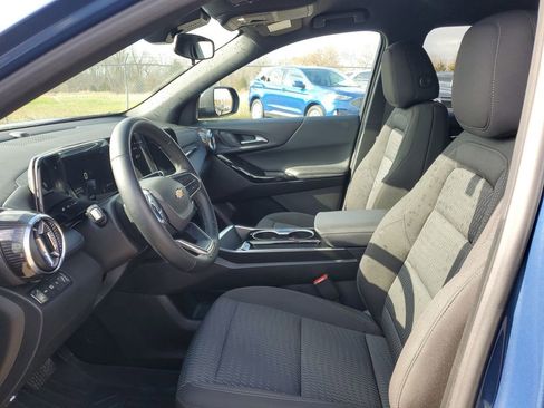 Used 2025 Chevrolet Equinox LT image 5