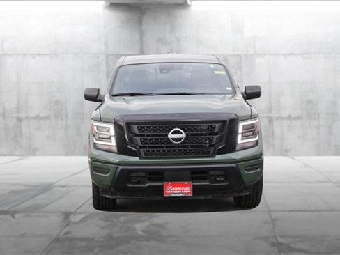 Used 2024 Nissan Titan SV w/ SV Bronze Edition Package image 4