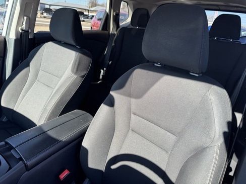 Used 2023 Nissan Rogue S image 11