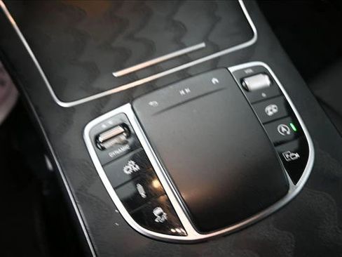 Certified 2022 Mercedes-Benz GLC 43 AMG 4MATIC image 12
