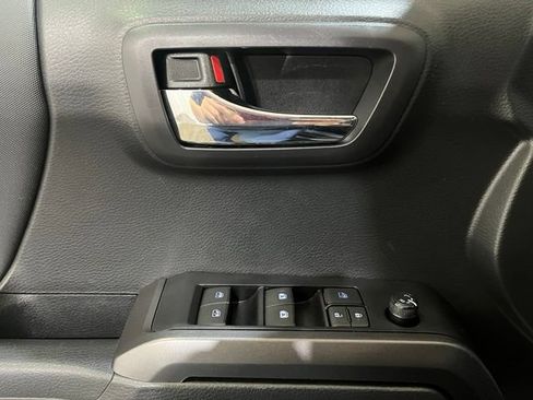 Certified 2022 Toyota Tacoma TRD Sport w/ Black Out Package (TMS) AWD/4WD image 13