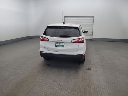 Used 2021 Chevrolet Equinox LS w/ LS Convenience Package AWD/4WD image 7