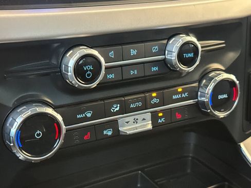 Used 2023 Ford F150 Lightning XLT AWD/4WD image 22