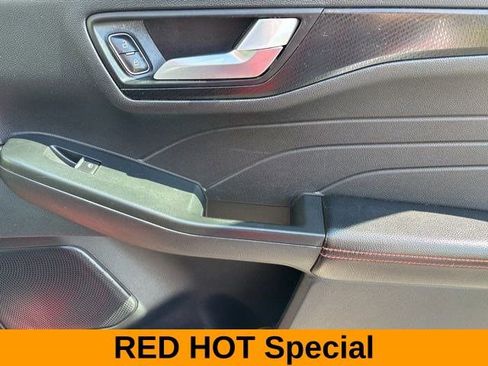 Used 2022 Ford Escape SEL w/ SEL Stealth AWD Package image 42