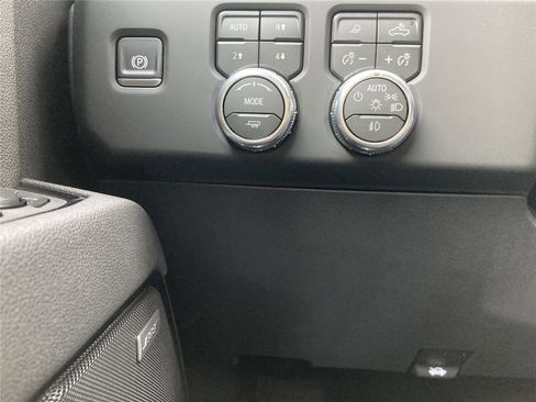 New 2026 GMC Sierra 1500 AT4 w/ AT4 Premium Package AWD/4WD image 21