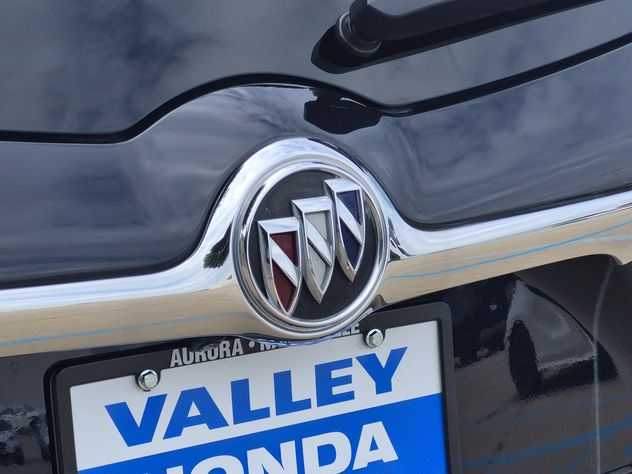 Used 2020 Buick Envision Essence FWD image 30