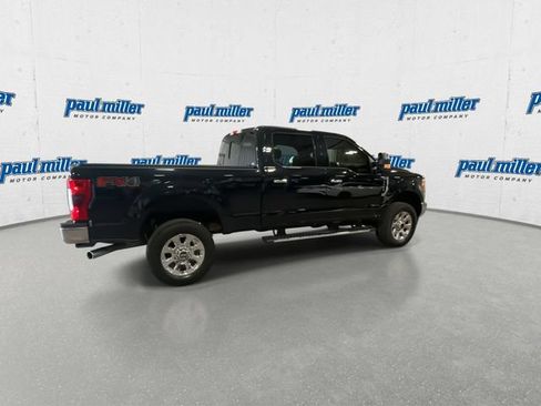 Certified 2018 Ford F250 Lariat w/ Lariat Ultimate Package AWD/4WD image 12