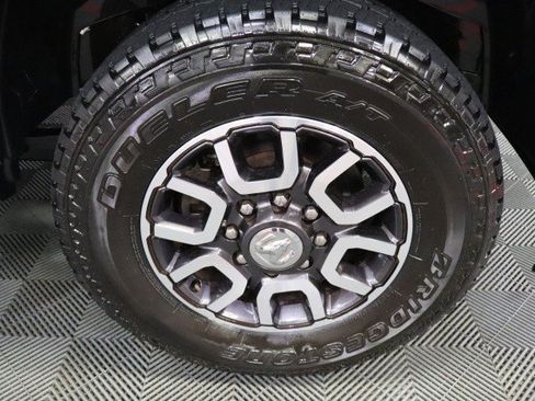 Used 2023 RAM 2500 Limited AWD/4WD image 88