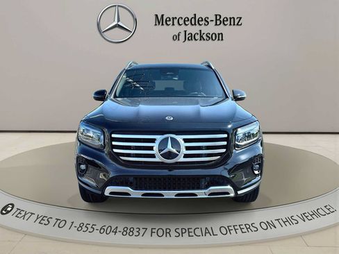 Certified 2025 Mercedes-Benz GLB 250 image 3