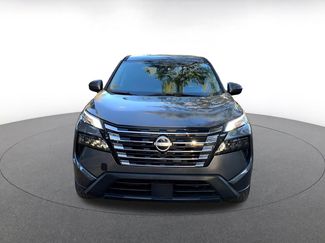 Used 2025 Nissan Rogue SV video 2