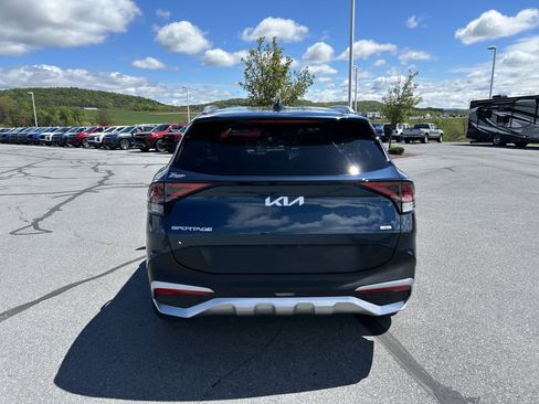 Used 2023 Kia Sportage EX AWD/4WD image 6