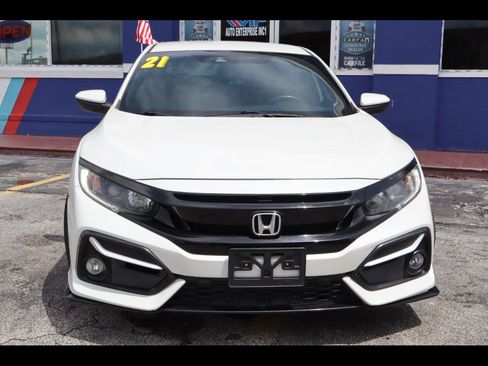 Used 2021 Honda Civic Sport image 2