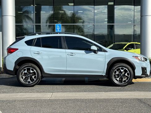 Used 2020 Subaru Crosstrek 2.0i Premium w/ Moonroof Package 2 image 3