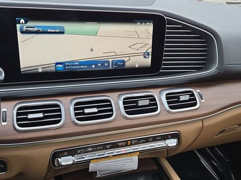 New 2026 Mercedes-Benz GLS 450 4MATIC image 12