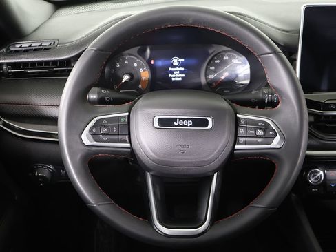 Used 2024 Jeep Compass Trailhawk AWD/4WD image 35