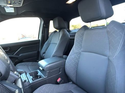 Used 2024 Toyota Tacoma SR w/ SR Upgrade Package AWD/4WD image 29