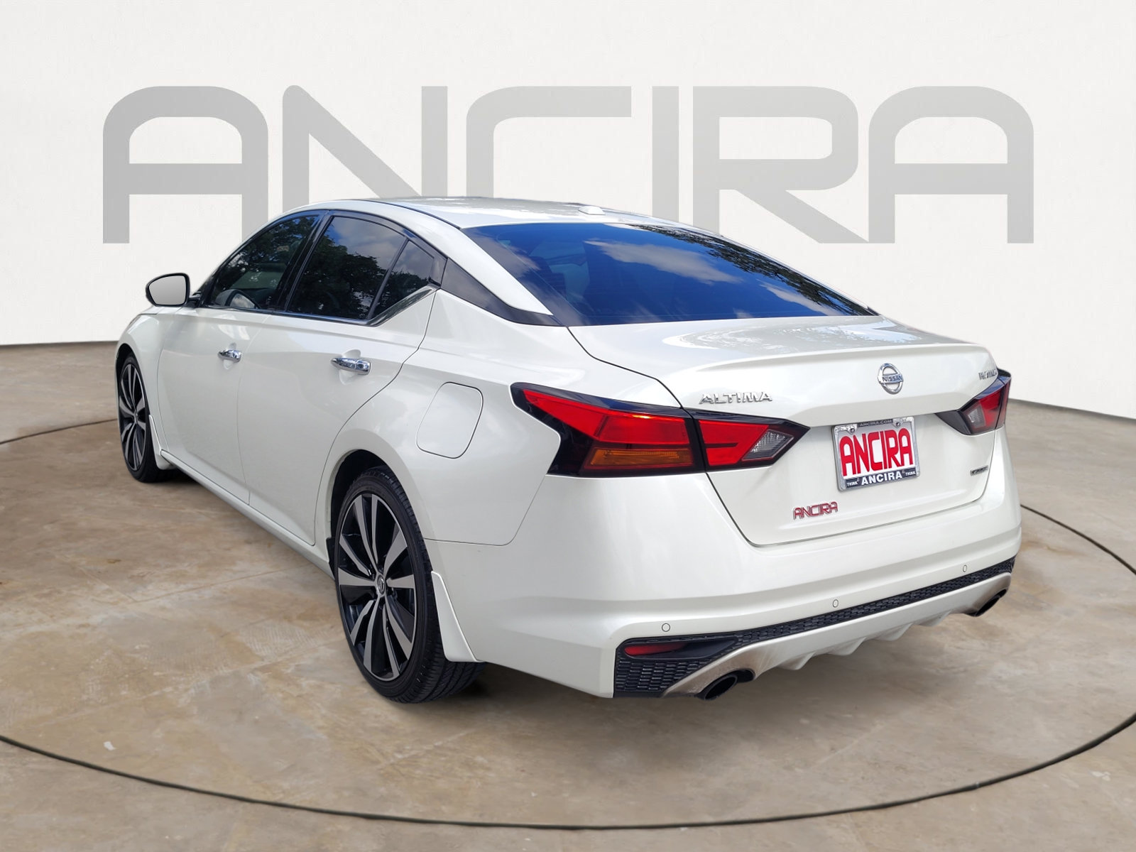 Used 2019 Nissan Altima 2.0 Platinum FWD image 8