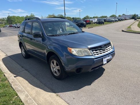 Used 2013 Subaru Forester 2.5X w/ Alloy Wheel Pkg AWD/4WD image 2