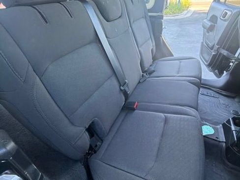 Used 2023 Jeep Wrangler Unlimited Sport AWD/4WD image 13