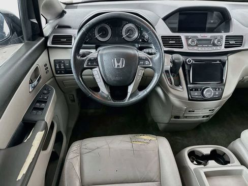 Used 2014 Honda Odyssey Touring Elite image 10