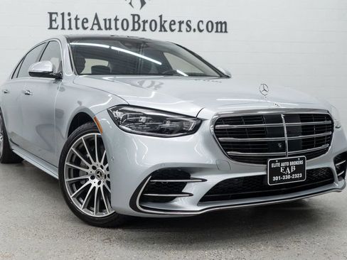 Used 2023 Mercedes-Benz S 580 4MATIC Sedan w/ AMG Line image 7