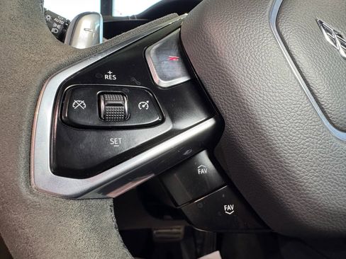 Used 2023 Chevrolet Corvette Stingray Coupe w/ Z51 Performance Package image 19