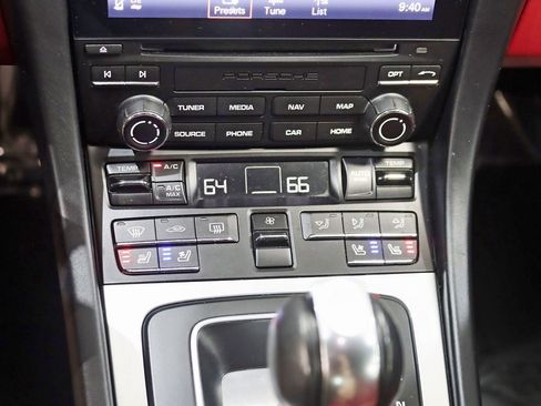 Used 2019 Porsche 911 Carrera image 22