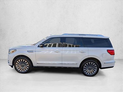 Used 2018 Lincoln Navigator Reserve w/ Technology Package image 9