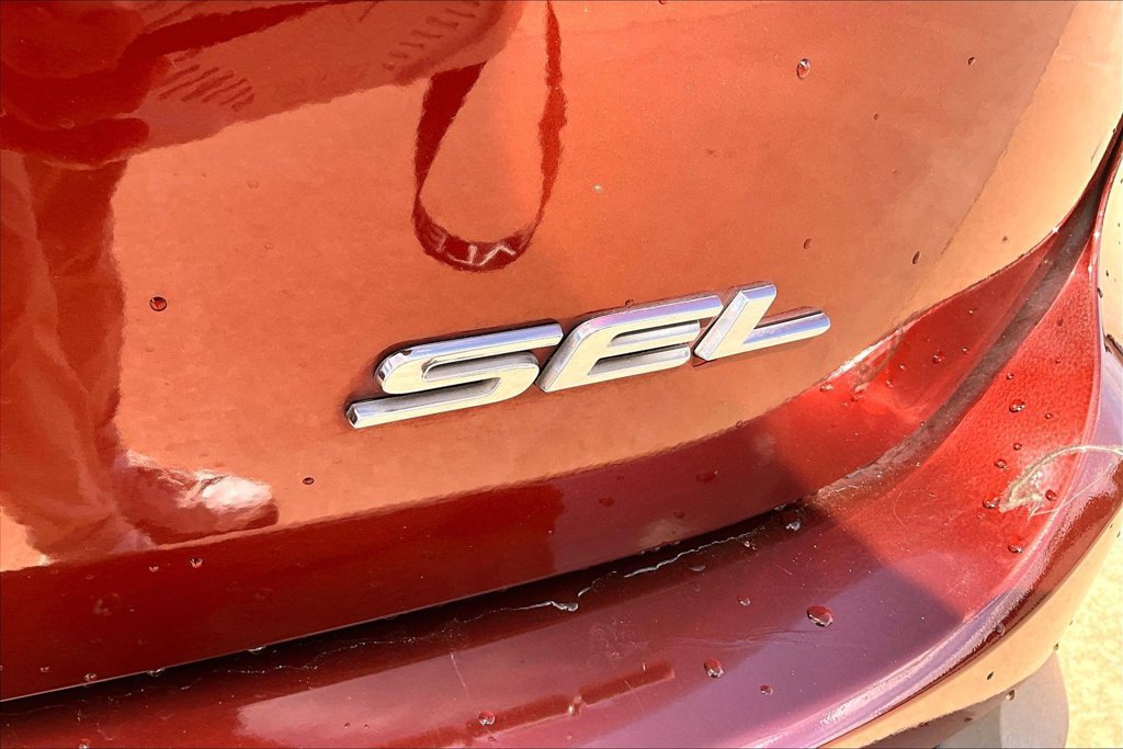 Used 2016 Ford Edge SEL w/ Equipment Group 201A FWD image 31