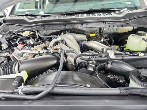 New 2026 Ford F350 Lariat w/ Black Appearance Package image 17