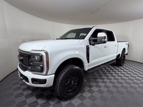 Used 2023 Ford F250 Lariat w/ Lariat Ultimate Package AWD/4WD image 2