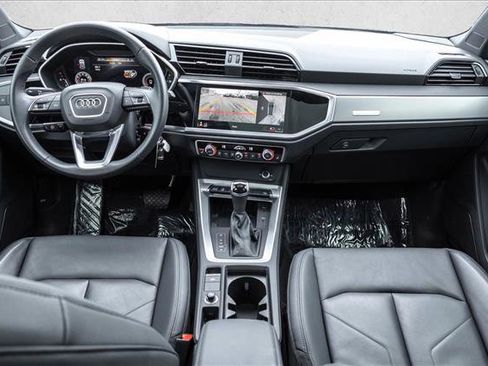 Used 2023 Audi Q3 2.0T Premium Plus w/ Premium Plus Package image 21