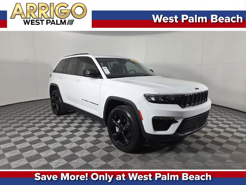 Used 2023 Jeep Grand Cherokee Limited w/ Black Appearance Package AWD/4WD image 1