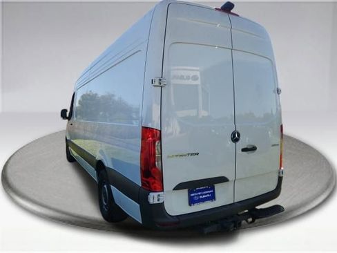 Used 2024 Mercedes-Benz Sprinter 2500 image 11