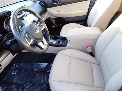 Used 2017 Subaru Outback 3.6R Limited image 7