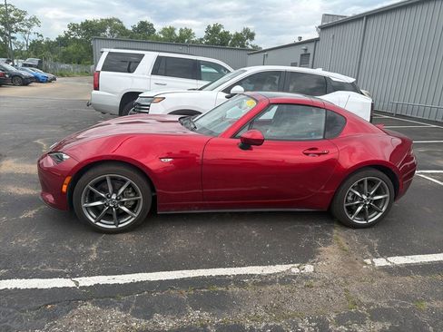 Used 2023 MAZDA MX-5 Miata Grand Touring RWD image 4