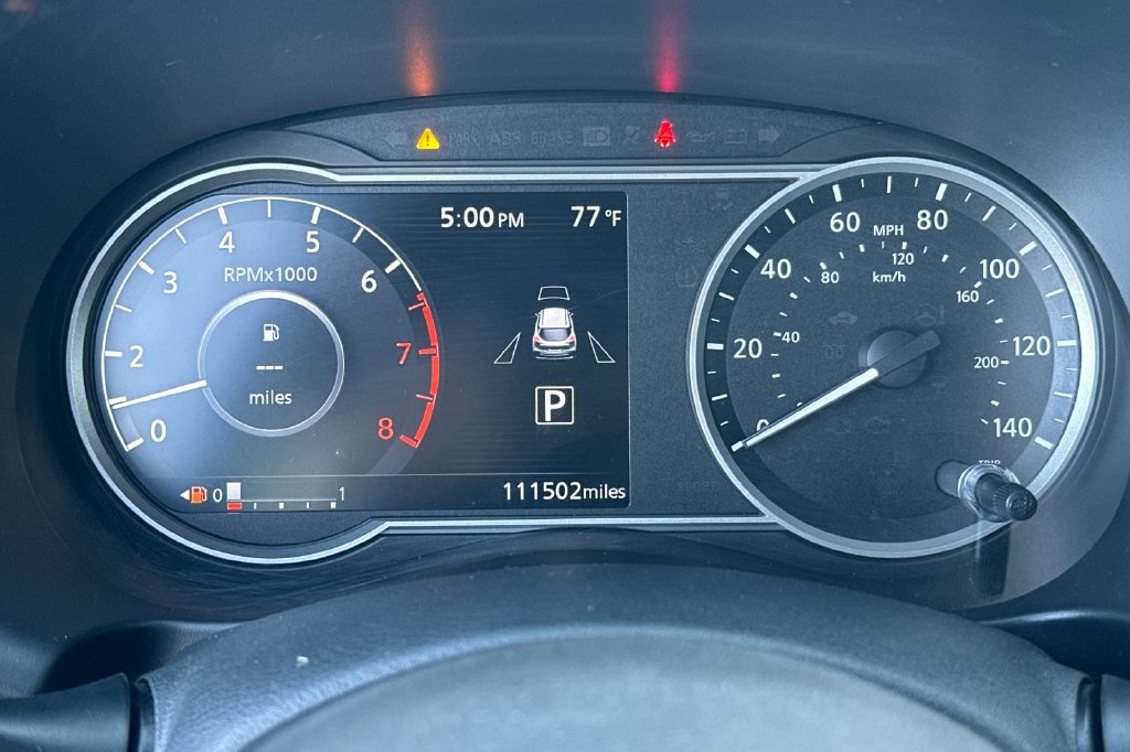 Used 2019 Nissan Kicks SR w/ SR Premium Package FWD image 23